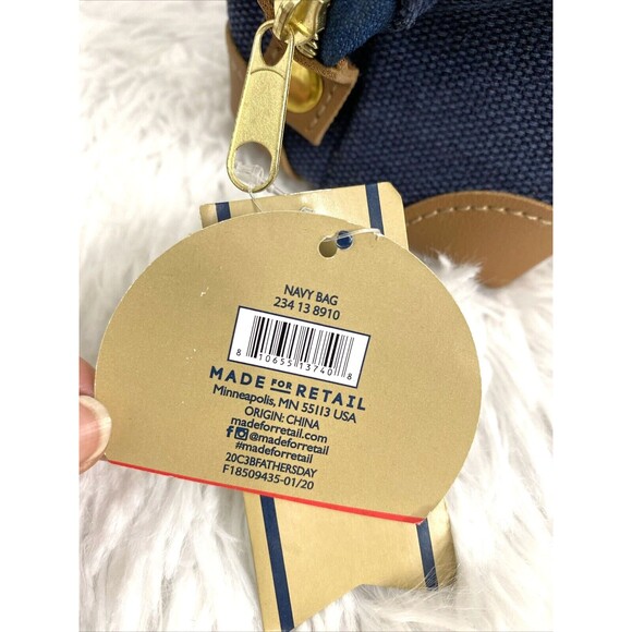 Made For Retail Men's Shave Bag Diagonal Snap Sides Zipper Top Navy Blue Travel - Picture 3 of 7